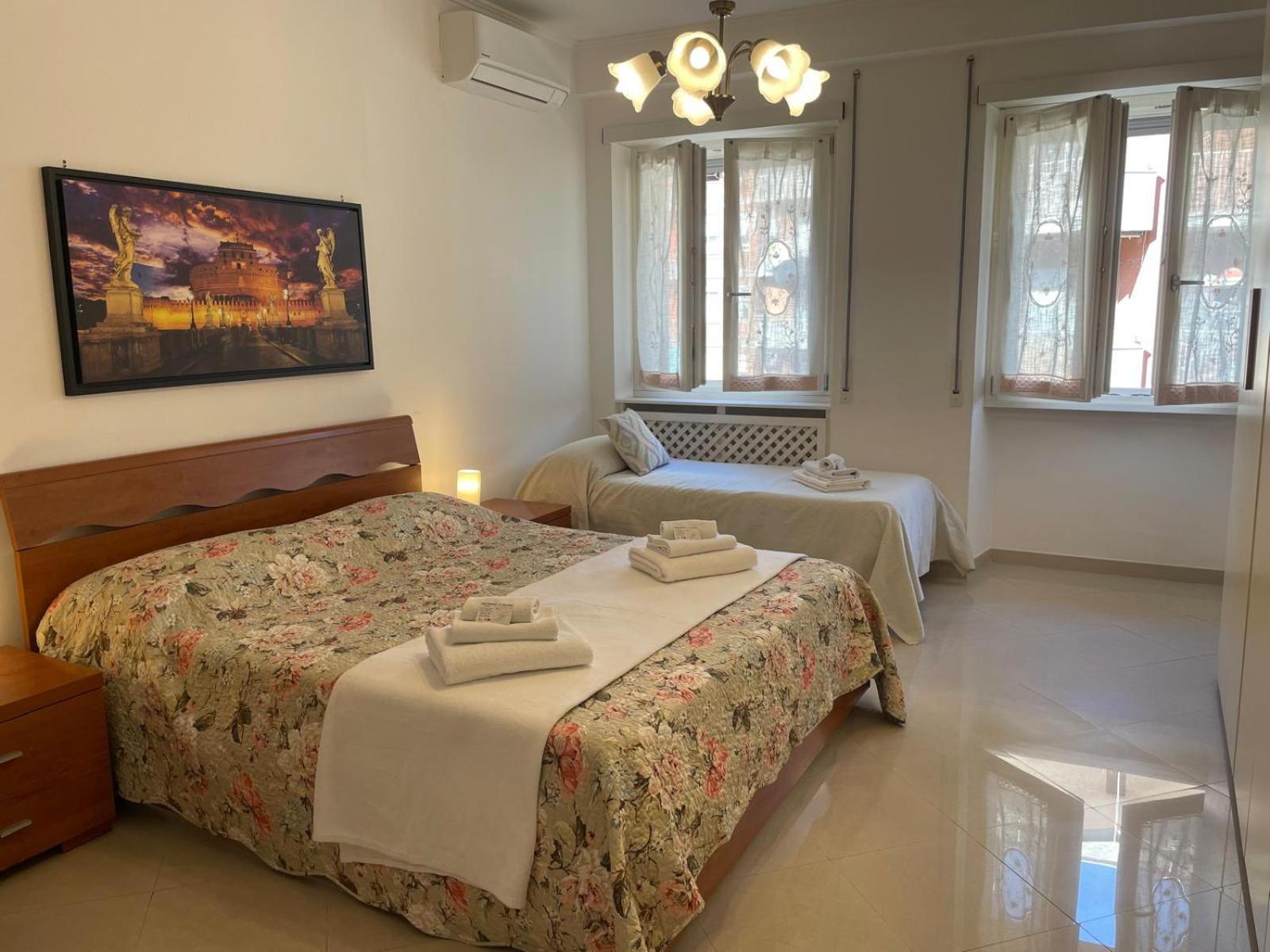 Roma Apartment ภายนอก รูปภาพ