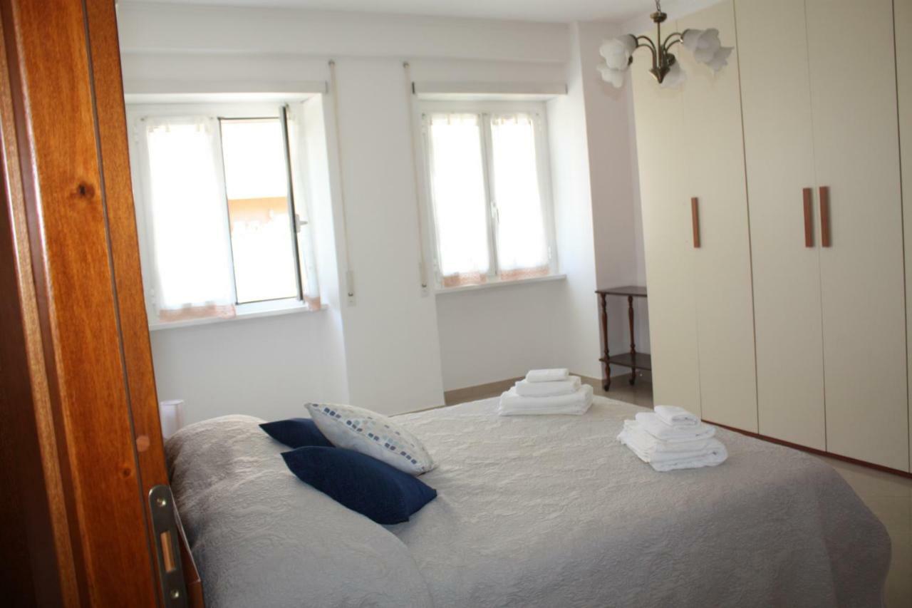 Roma Apartment ภายนอก รูปภาพ